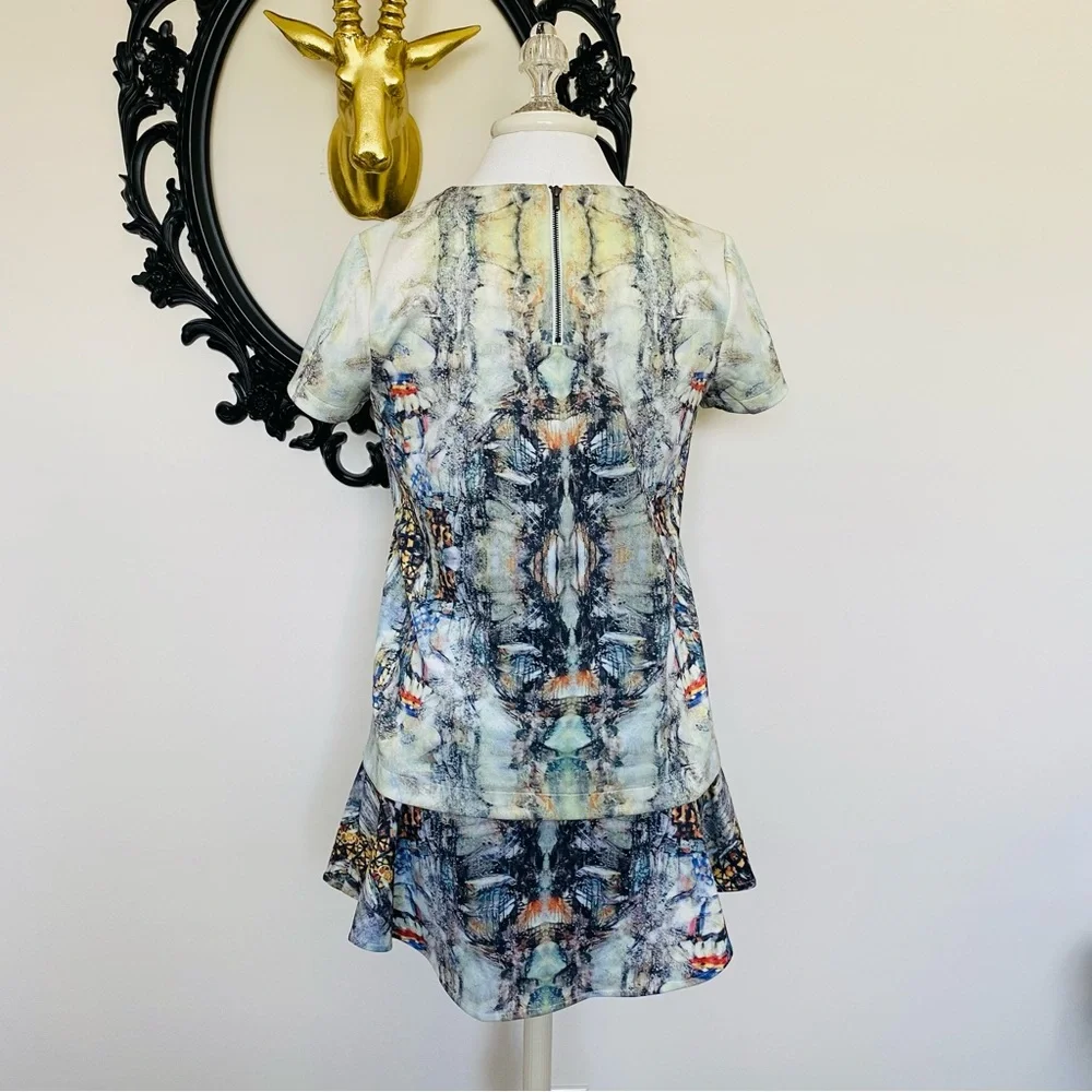 Funktional Artsy Print Matching Short Sleeve Shirt and High Waist Skirt Set